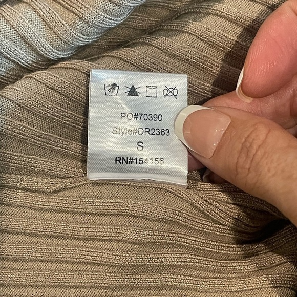 Mod Ref ribbed maxi dress, color tan, bodycon, minimalist size Small, NWOT - Picture 10 of 11